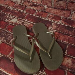 Stylish Women's Flip Flops